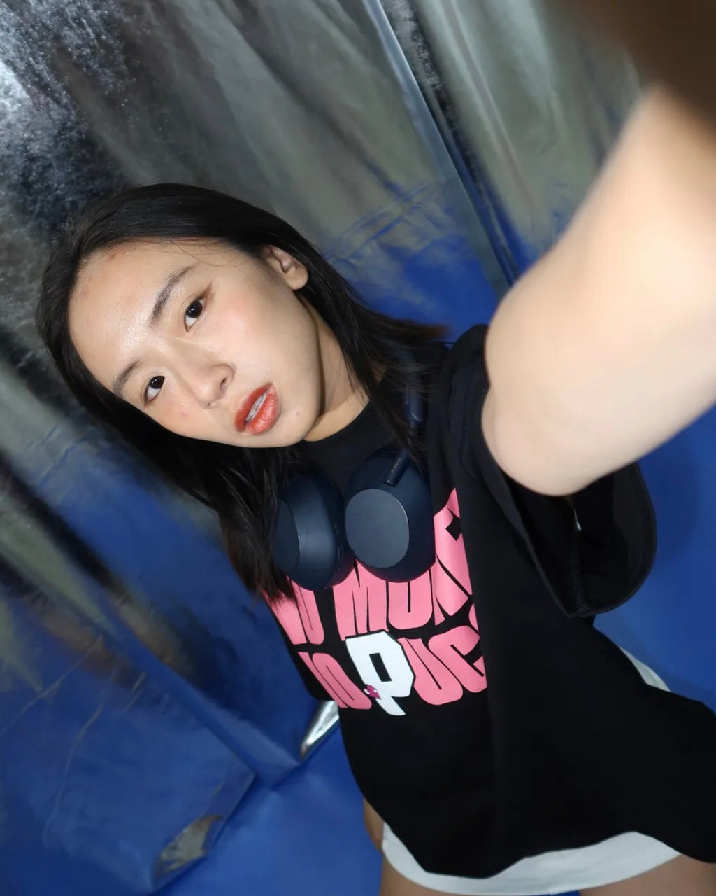 PUCCY NO MONEY NO PUCCY TEE BLACK